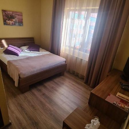 Hotel Gema 布拉索夫 外观 照片